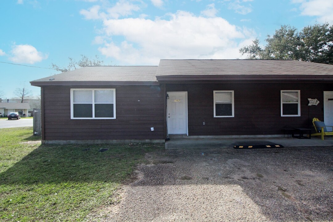 1157 Belden Ln in Gulf Breeze, FL - Building Photo