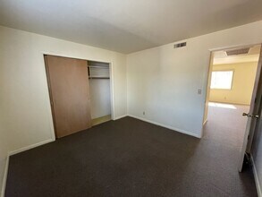 9500 W Smith St in Yorktown, IN - Building Photo - Building Photo