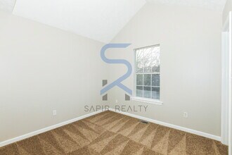 2107 Sugar Creek Cl in Atlanta, GA - Foto de edificio - Building Photo