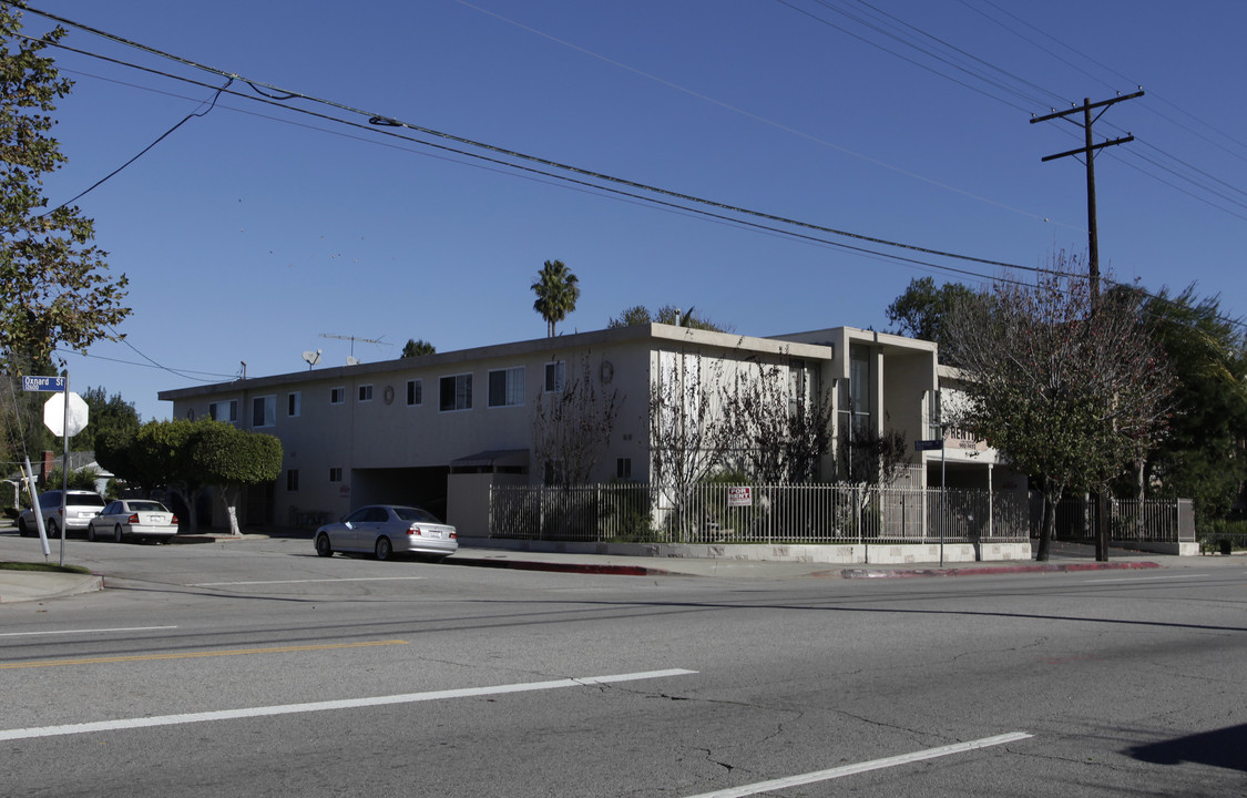 12549 Oxnard St in North Hollywood, CA - Building Photo