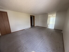 2709 1st Ave in Perry, IA - Building Photo - Building Photo