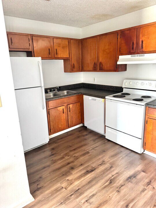 99 S 3rd St in Pensacola, FL - Building Photo