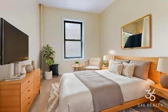 West 184th Street in New York, NY - Building Photo - Building Photo