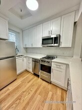 143 Park Dr, Unit 9 in Boston, MA - Building Photo - Building Photo