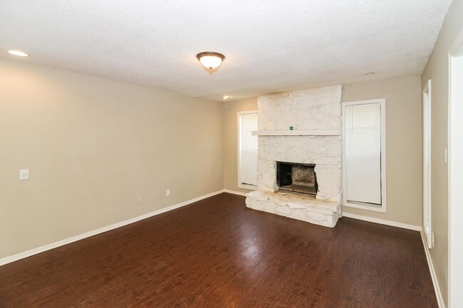 6625 Santaolina Dr in Memphis, TN - Building Photo - Building Photo