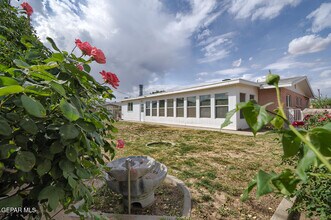 9632 Gairloch Dr in El Paso, TX - Building Photo - Building Photo