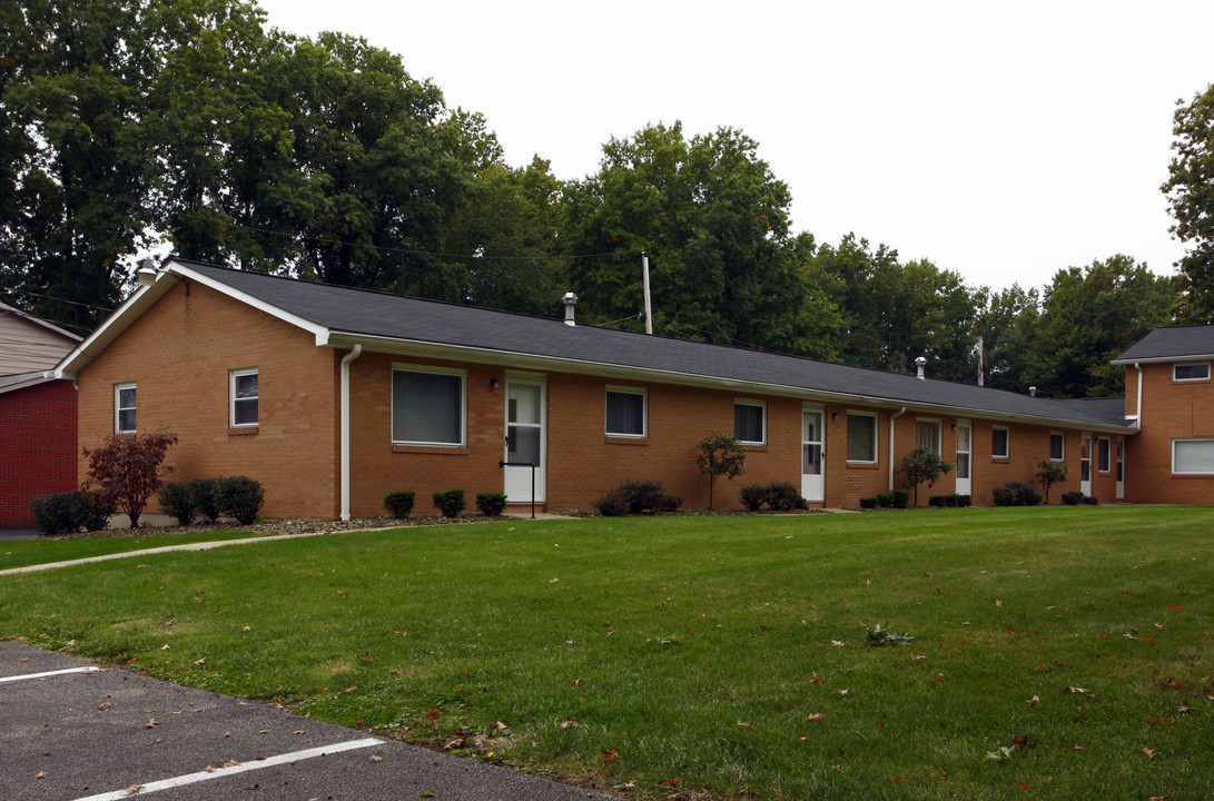 Concord Apartments in Hermitage, PA - Building Photo