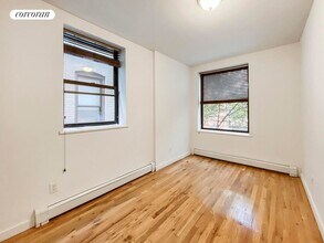 315 W 116th St in New York, NY - Building Photo - Building Photo