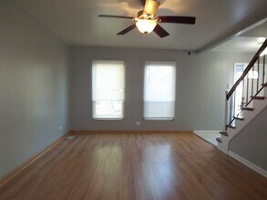 2071 Danbury Pl in Hoffman Estates, IL - Building Photo - Building Photo