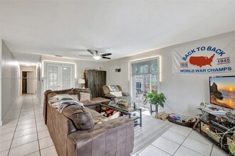 901 SW 16th St in Fort Lauderdale, FL - Building Photo - Building Photo