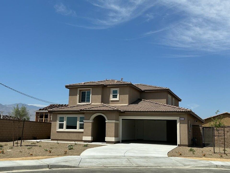 50133 Camino Convento in Coachella, CA - Foto de edificio