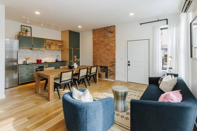 property at 1508 Pleasant St