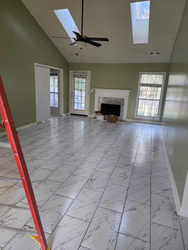 215 Jon Jeff Dr NW in Lilburn, GA - Building Photo - Building Photo