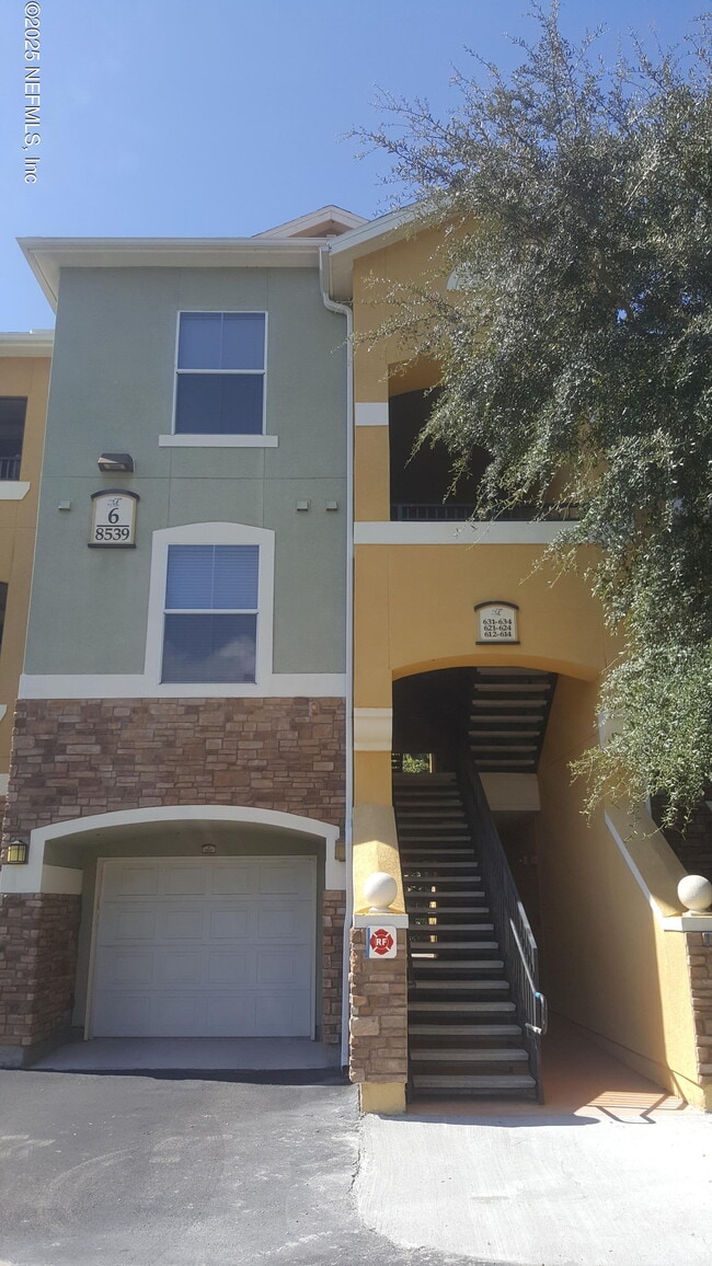 property at 1300 Riverplace Blvd