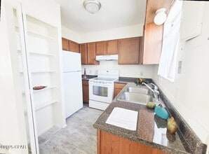 2175 Frankford Ave in Panama City, FL - Foto de edificio - Building Photo