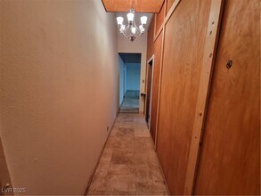 4723 Desert Vista Rd in Las Vegas, NV - Building Photo - Building Photo