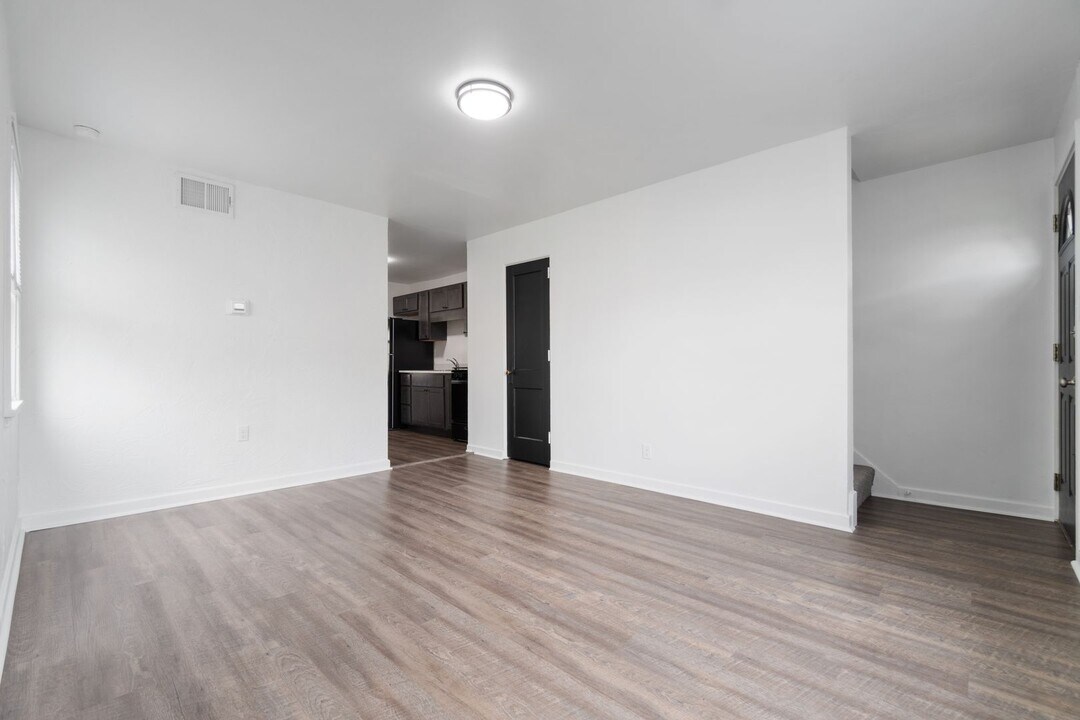 41 Midland Heights Cir in Midland, PA - Building Photo
