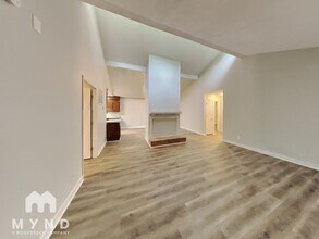 2009 Dove Dr in Charlotte, NC - Building Photo - Building Photo