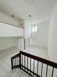 1321 SW 124th Ct in Miami, FL - Foto de edificio - Building Photo