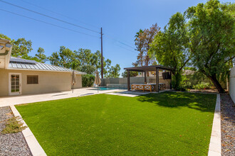 8731 E Minnezona Ave in Scottsdale, AZ - Building Photo - Building Photo