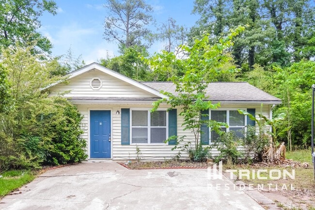 property at 2943 Pebblebrook Dr