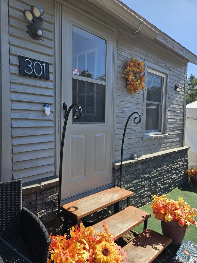 property at 301 Oakwood St