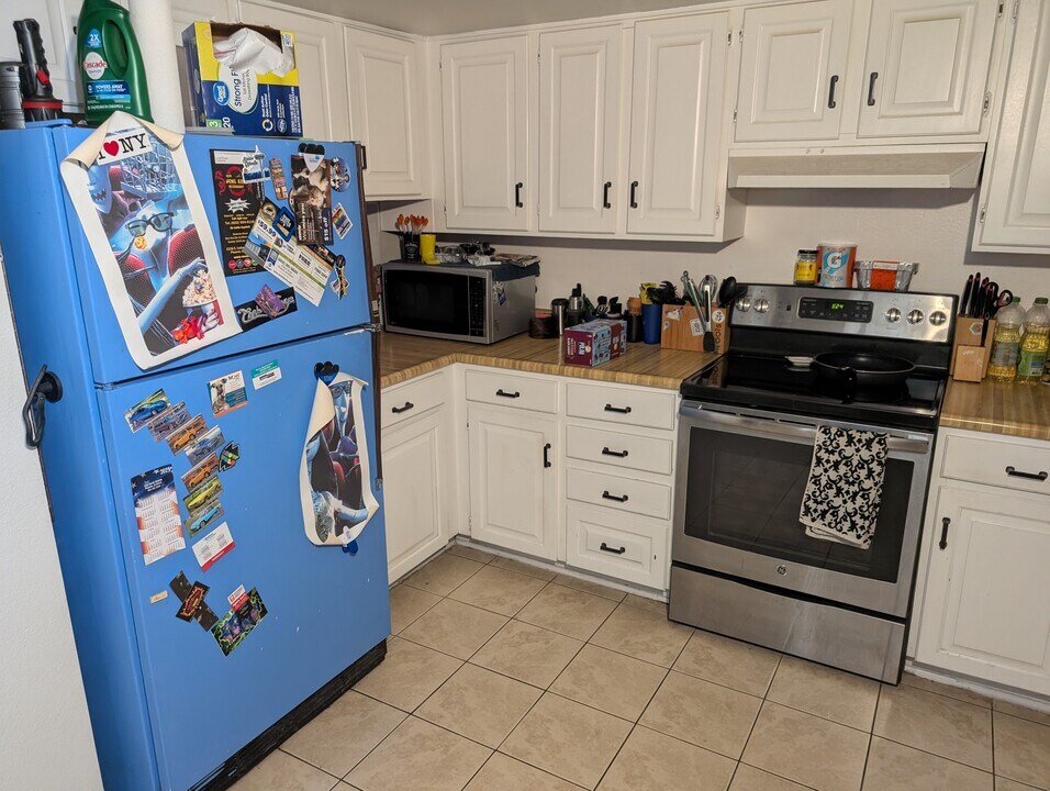 832 E Fern Dr N in Phoenix, AZ - Building Photo