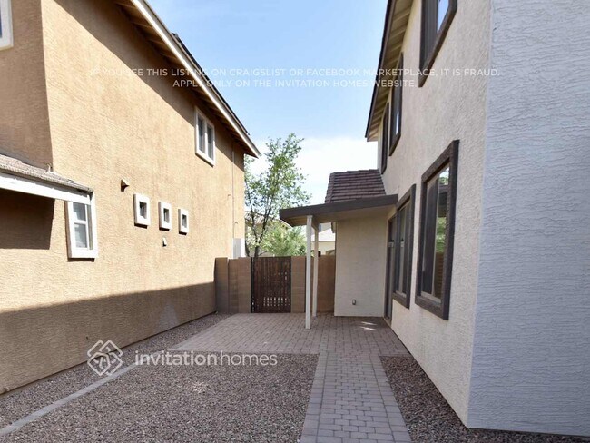 3630 E Hyatt Ln in Gilbert, AZ - Building Photo - Building Photo