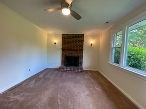 1599 Early St in Sandston, VA - Building Photo - Building Photo