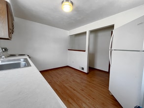 569 Pike St in Meadow Lands, PA - Building Photo - Building Photo