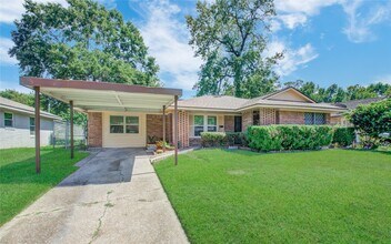 10226 Envoy St in Houston, TX - Foto de edificio - Building Photo