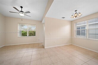 12543 SW 119th Pl in Miami, FL - Building Photo - Building Photo