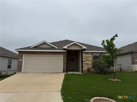 1924 Hayes St in Temple, TX - Building Photo