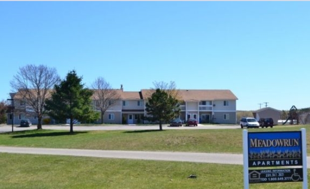 Meadowrun Apartments in Mancelona, MI - Foto de edificio