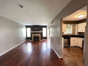 4174 Hunters Cir E in Canton, MI - Building Photo - Building Photo