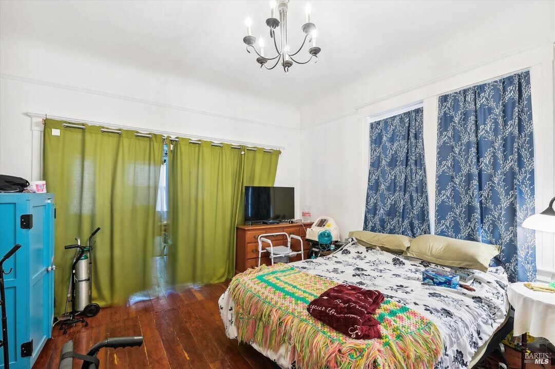 519 Virginia St in Vallejo, CA - Foto de edificio