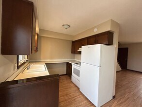 3414 60th St in Moline, IL - Foto de edificio - Building Photo