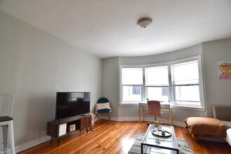 2 Bay St in Boston, MA - Building Photo - Building Photo
