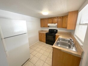 2216 Flamingo Blvd in Bradenton, FL - Building Photo - Building Photo