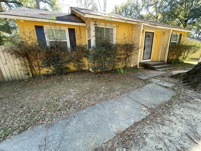 231 S Sunset Terrace in Jackson, MS - Building Photo - Building Photo