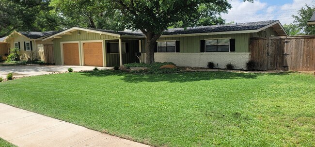 property at 3604 38th St