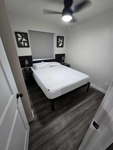 4744 Voltaire St in San Diego, CA - Foto de edificio - Building Photo