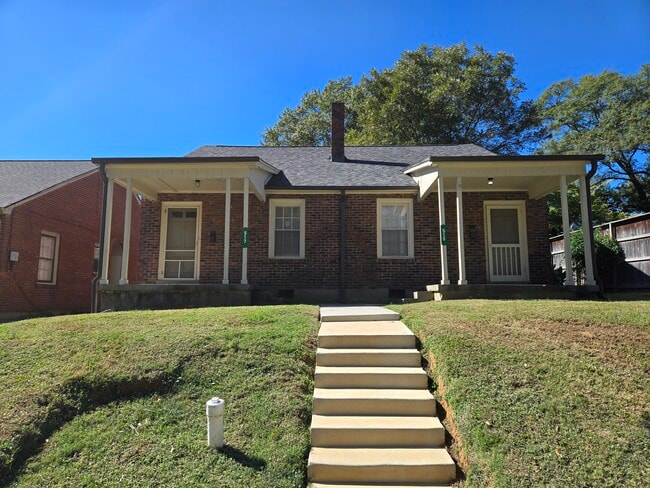 property at 517 S Barksdale St