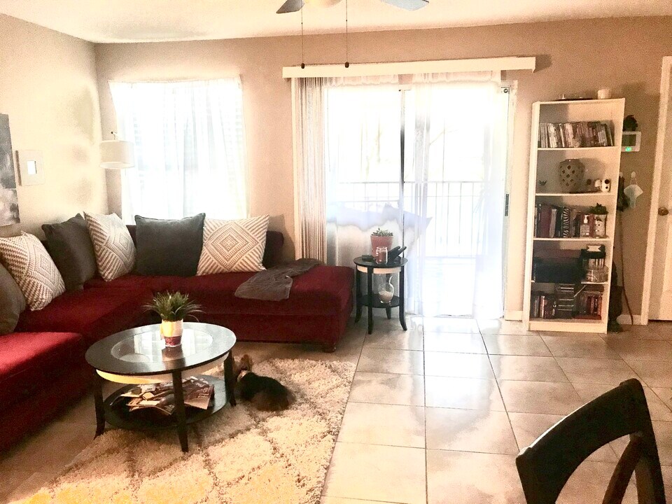 4748 Walden Cir, Unit all inclusive furnished in Orlando, FL - Building Photo