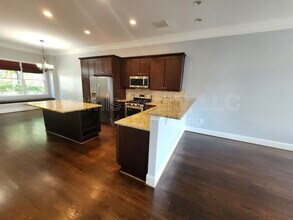 200 Marion Pl NE in Atlanta, GA - Building Photo - Building Photo