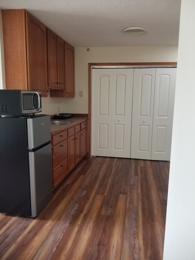 1032 S Black Ave, Unit 1032
