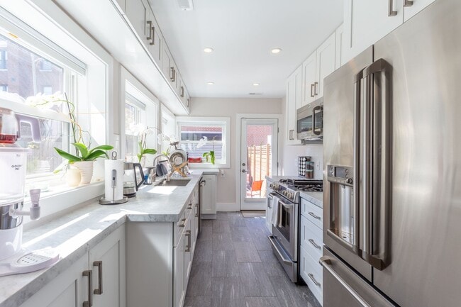 property at 2214 Flagler Pl NW