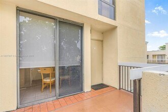 2911 SW 87th Terrace in Davie, FL - Foto de edificio - Building Photo