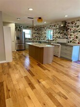 2507 East Side Dr in Austin, TX - Building Photo - Building Photo