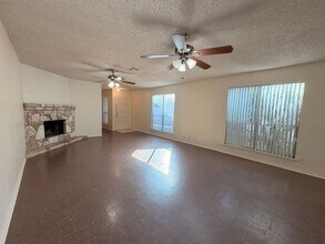 8435 Cranberry Hill-Unit -1 in San Antonio, TX - Building Photo - Building Photo